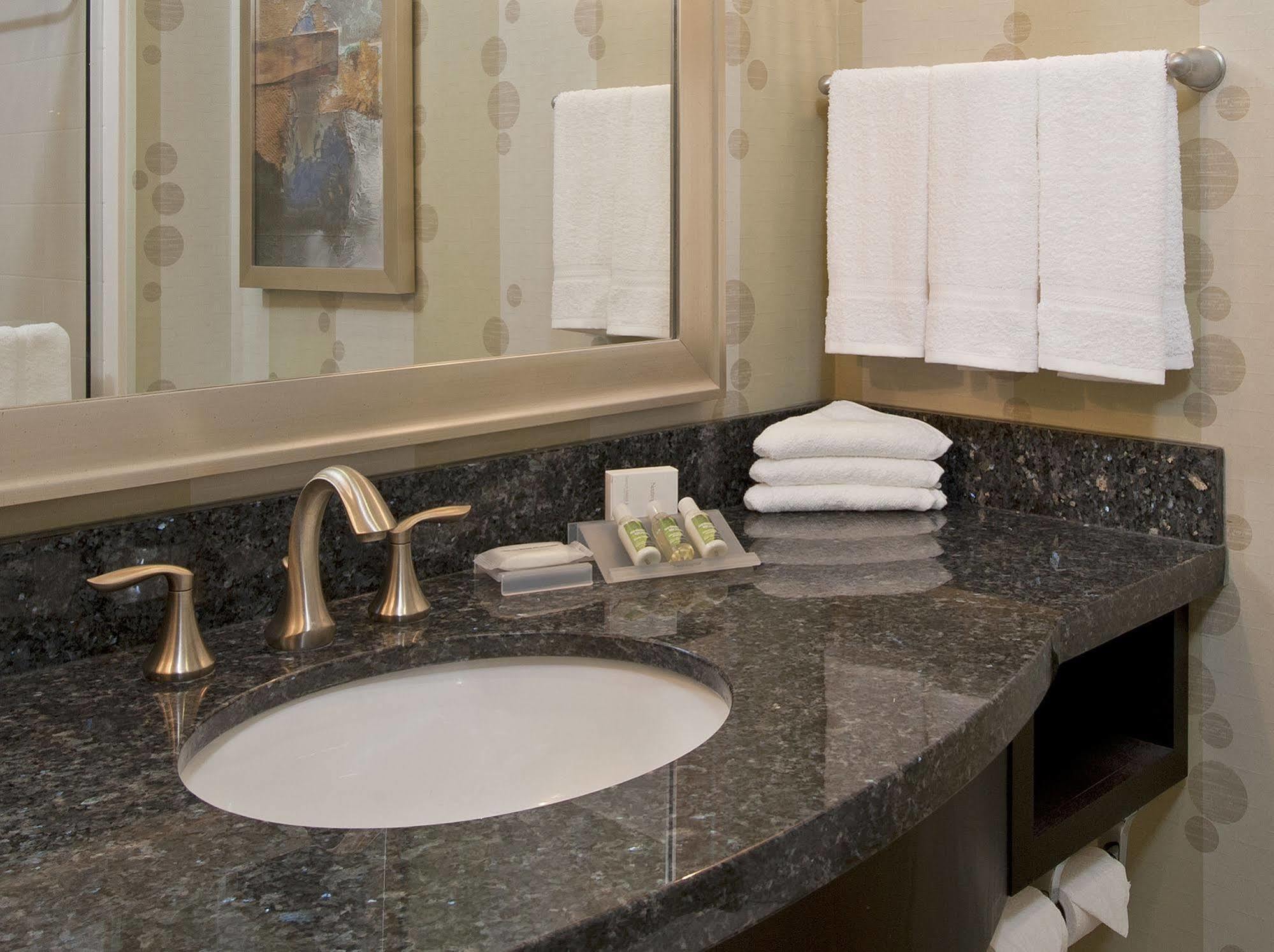 Hilton Garden Inn Ft Worth Alliance Airport Roanoke Exteriör bild